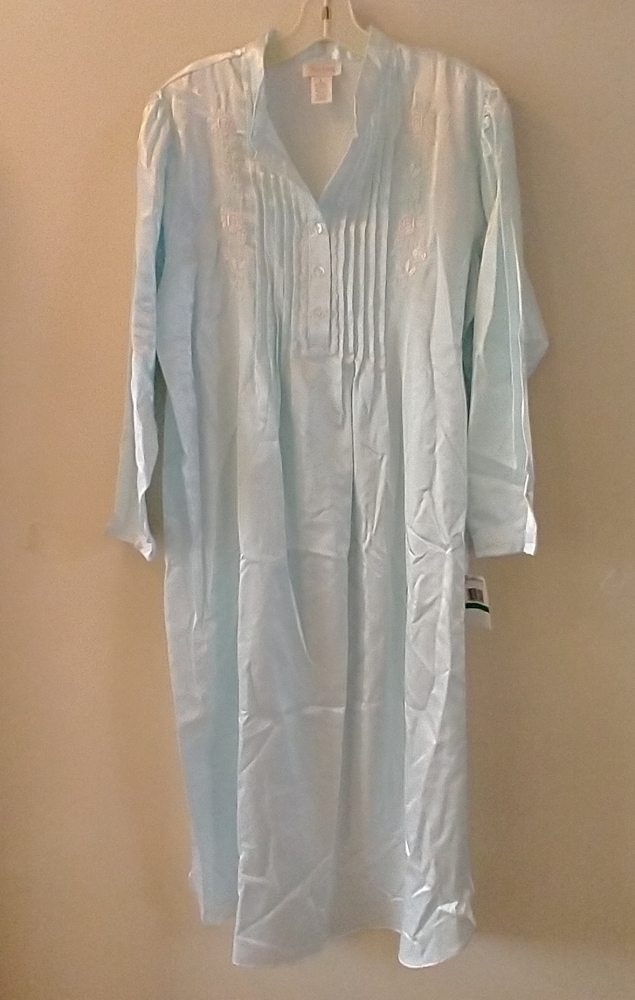 Vintage barbizon nightgown large light blue